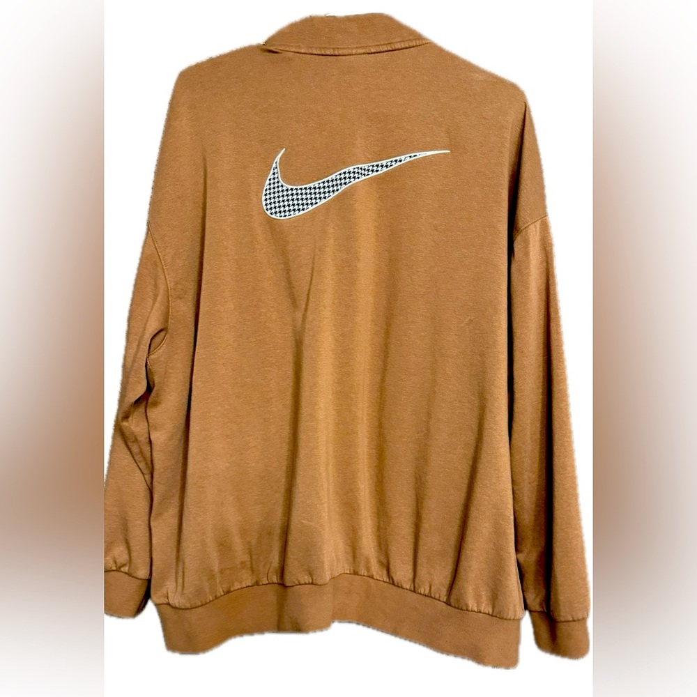 Women Nike 1/4 Zip Sweatshirt Size XL - Picture 2 of 5